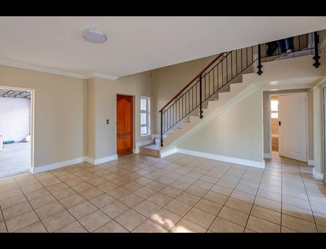 3 BEDROOM HOUSE FOR SALE IN PROTEA HEIGHTS